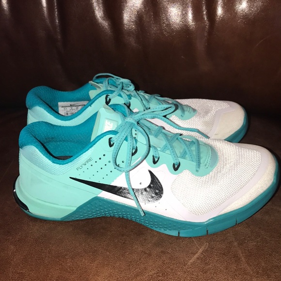 nike flywire training women's